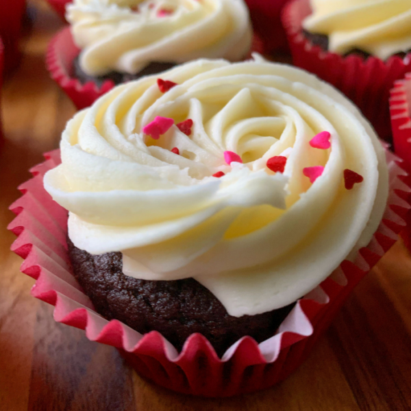 Cupcakes | Table: Outside Catering | Buffets, BBQs, Weddings - Belfast ...